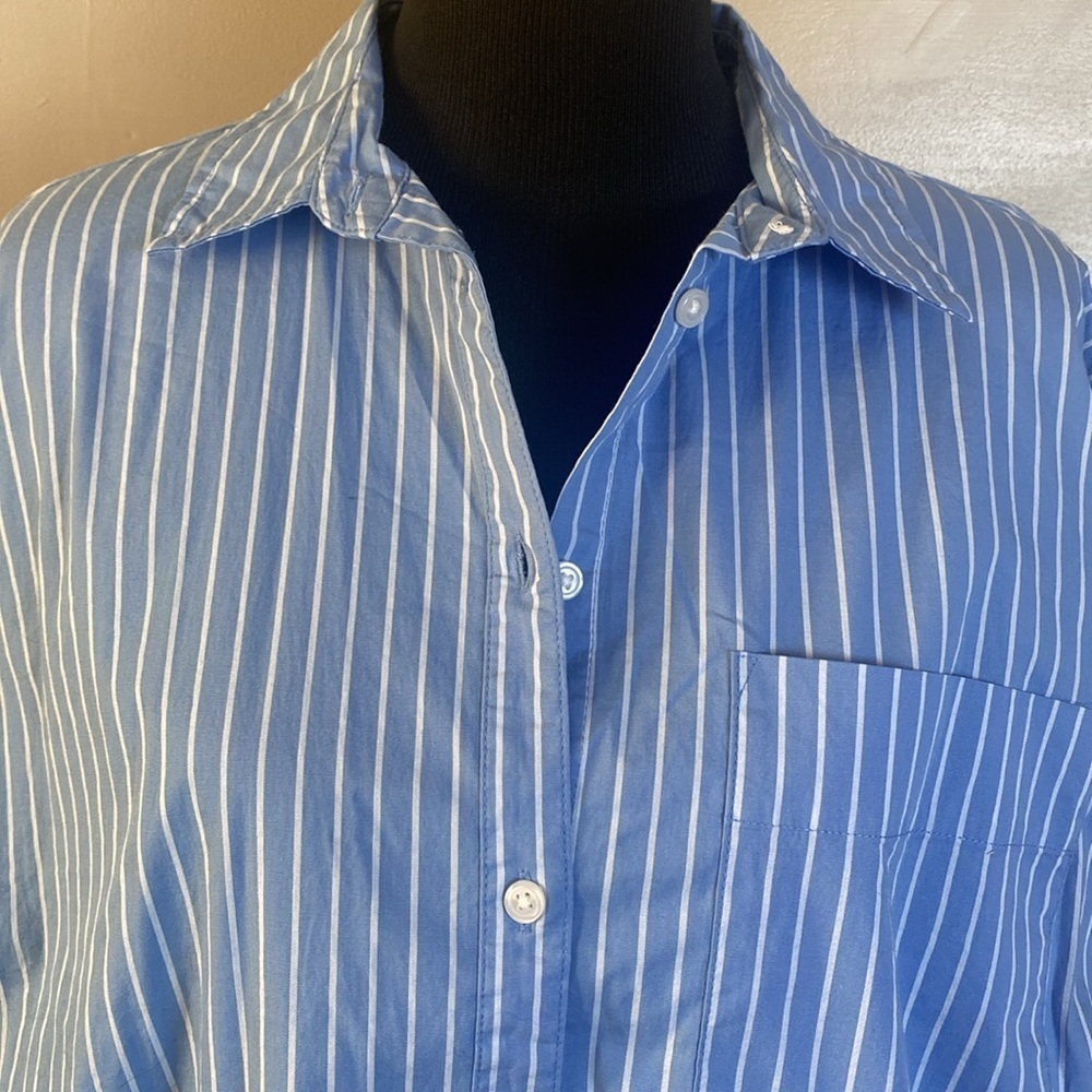 a new day Women’s 2 Pc Blue Striped Shirt & Shorts 98% Cotton 2% Spandex L NWT - Picture 2 of 10